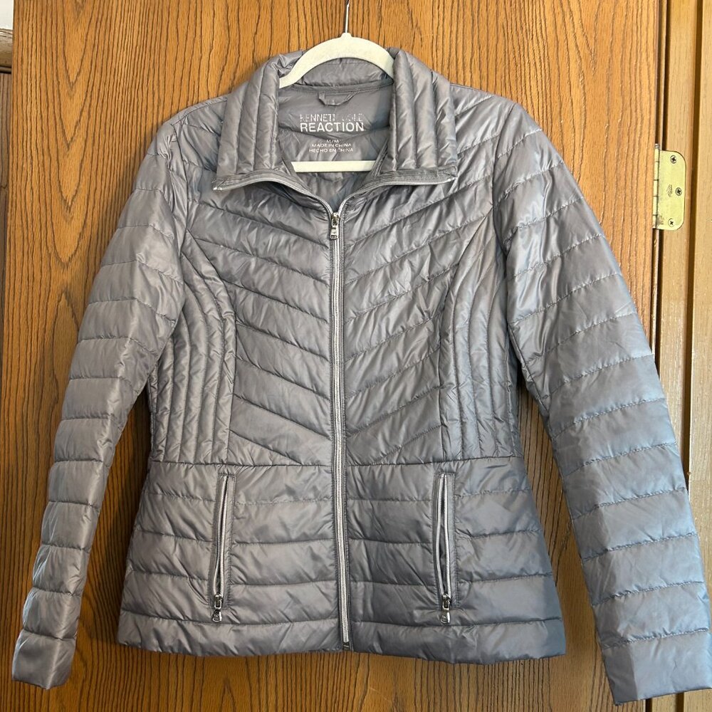 Kenneth Cole Silver Gray Lightweight Puffer Jacket Women’s Medium Funnel Neck